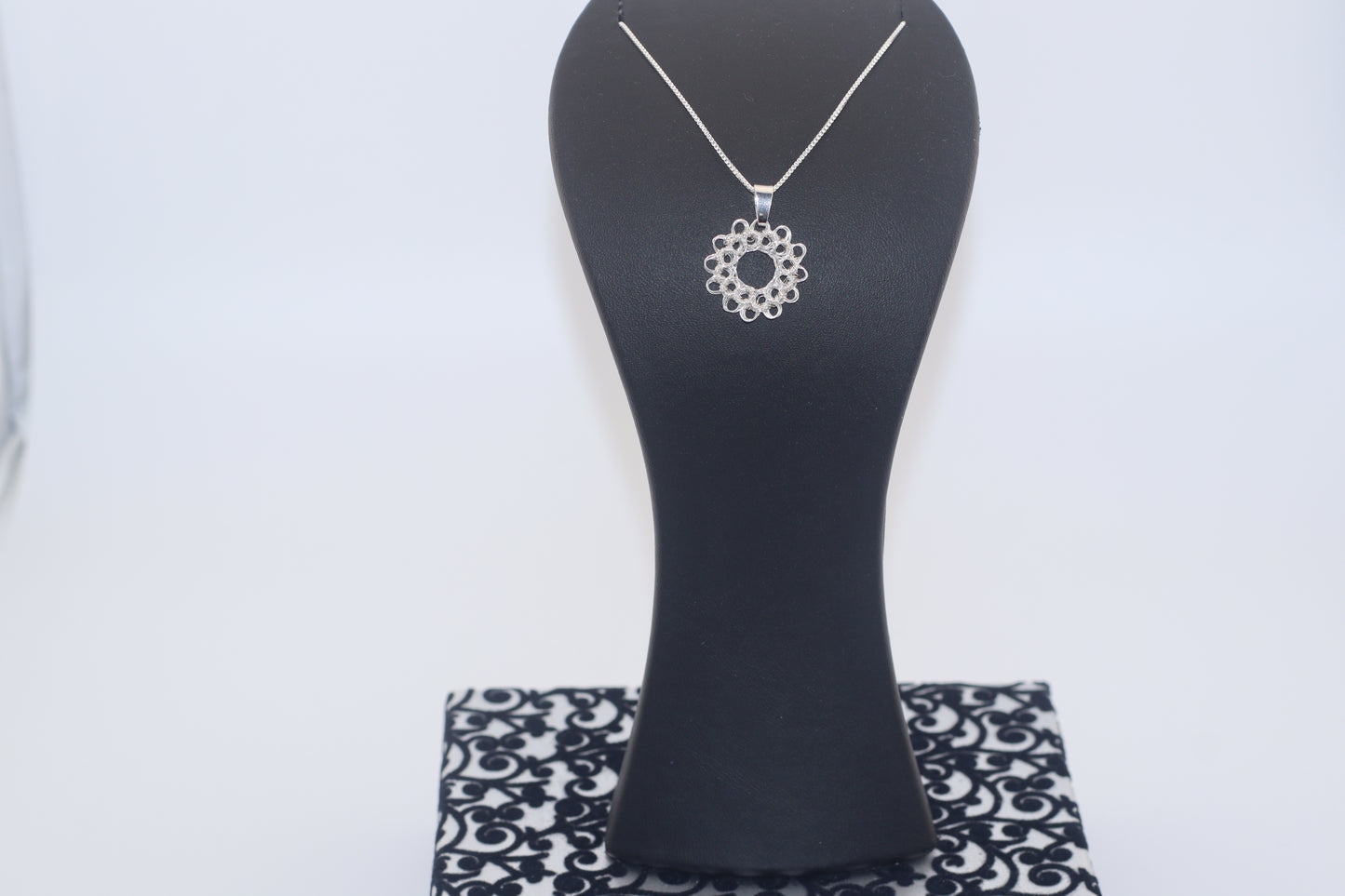 Silver Donuts Necklace